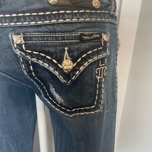 Miss Me / distressed boot cut Jean, size 28